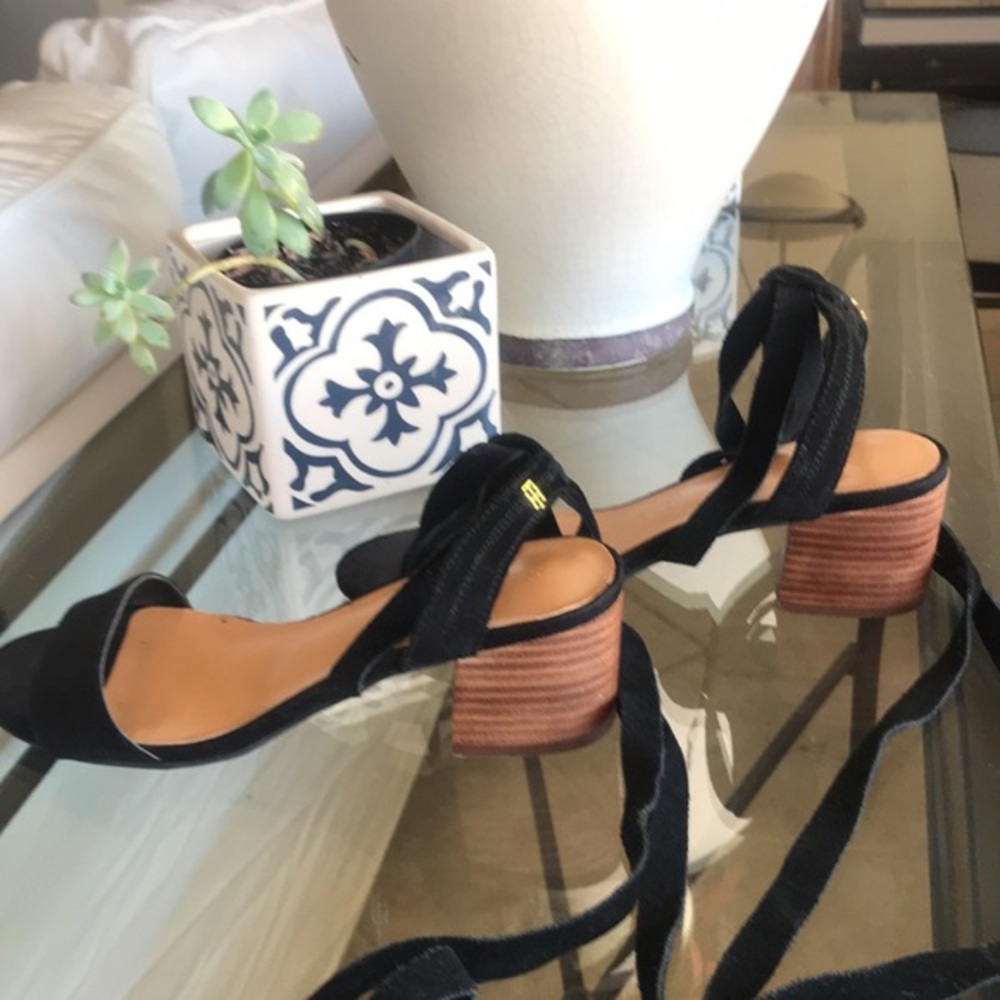 TOMMY HILFIGER black ZIM shoes size 6 , suede, stacked heels, ankle‎ straps